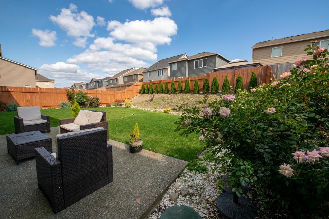 Utopia Luxury Stay Puyallup Exterior foto